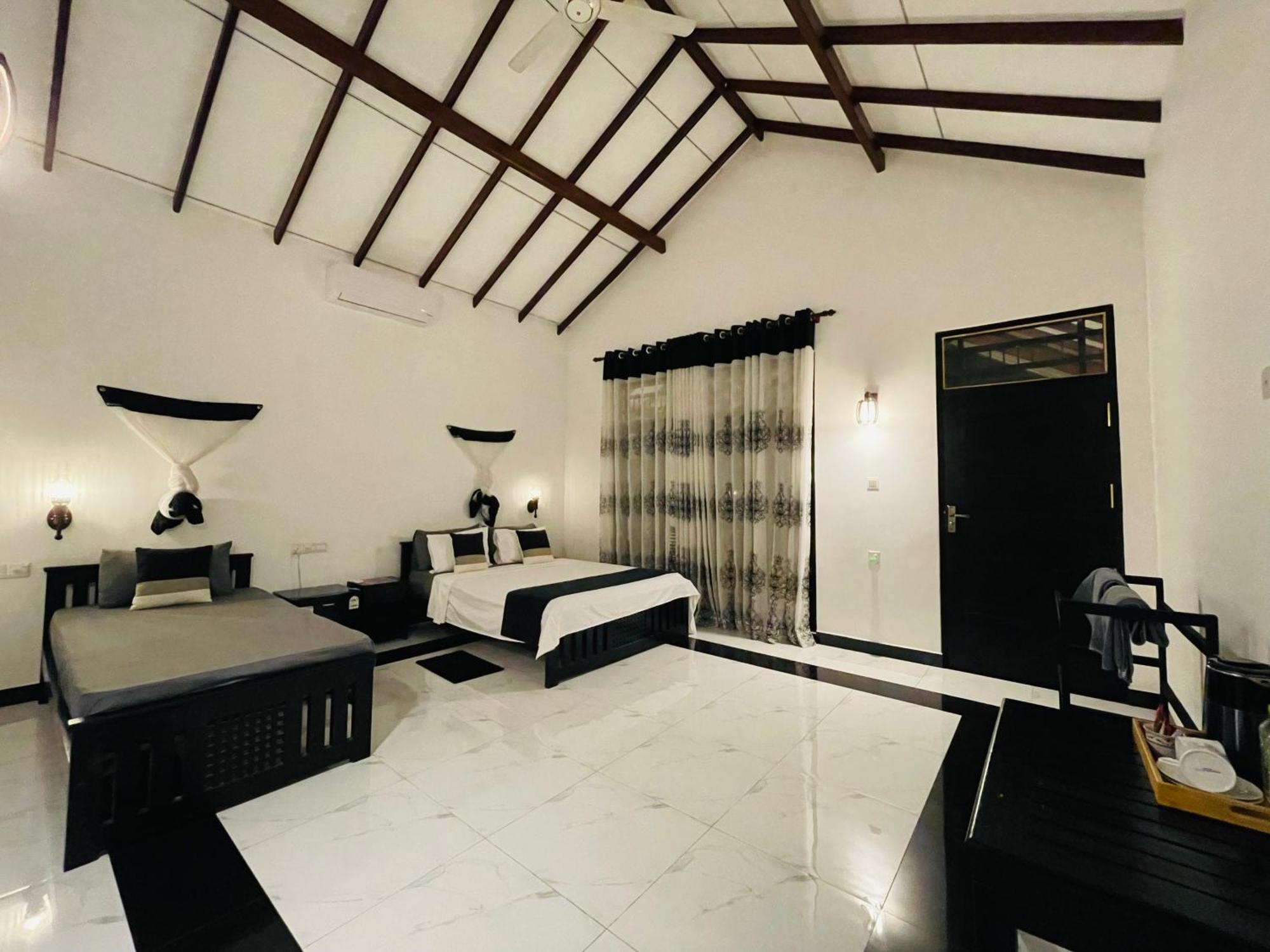 Yala Safari River View Hotel Tissamaharama Εξωτερικό φωτογραφία
