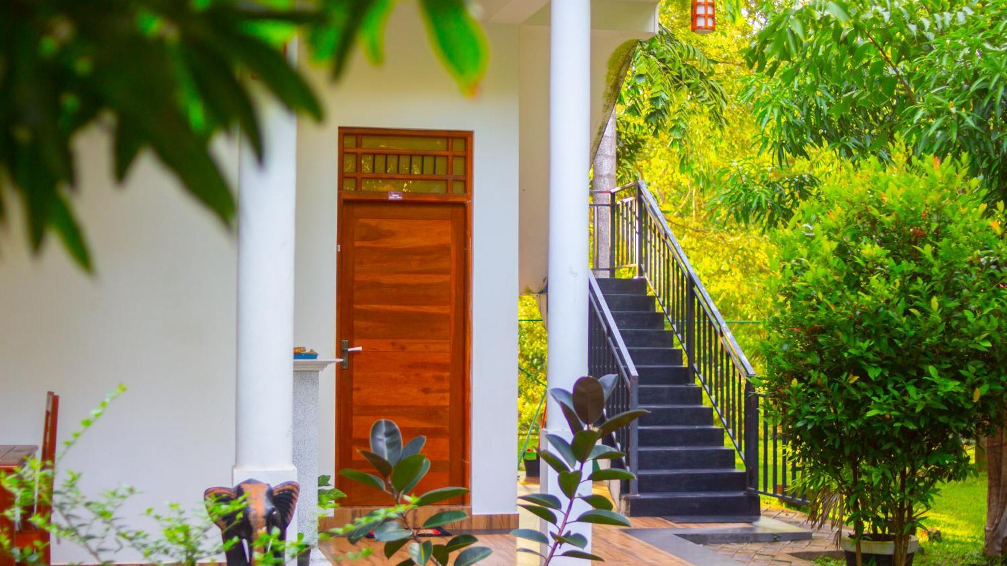 Yala Safari River View Hotel Tissamaharama Εξωτερικό φωτογραφία