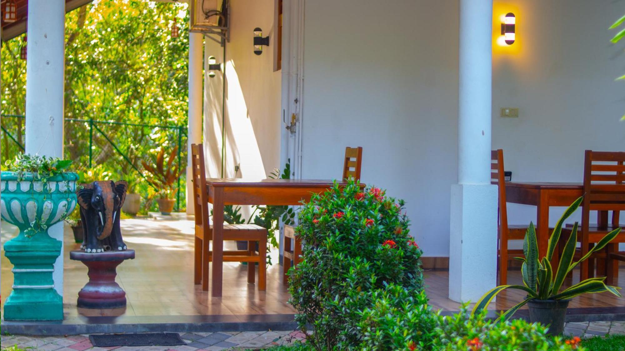 Yala Safari River View Hotel Tissamaharama Εξωτερικό φωτογραφία
